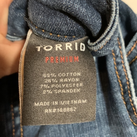 Torrid Blue Medium Wash Lightly Distressed Skinny Jeans 20R - Picture 11 of 11